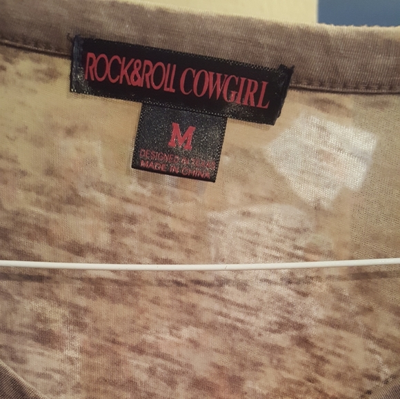 Long Sleve Tee - Picture 2 of 2